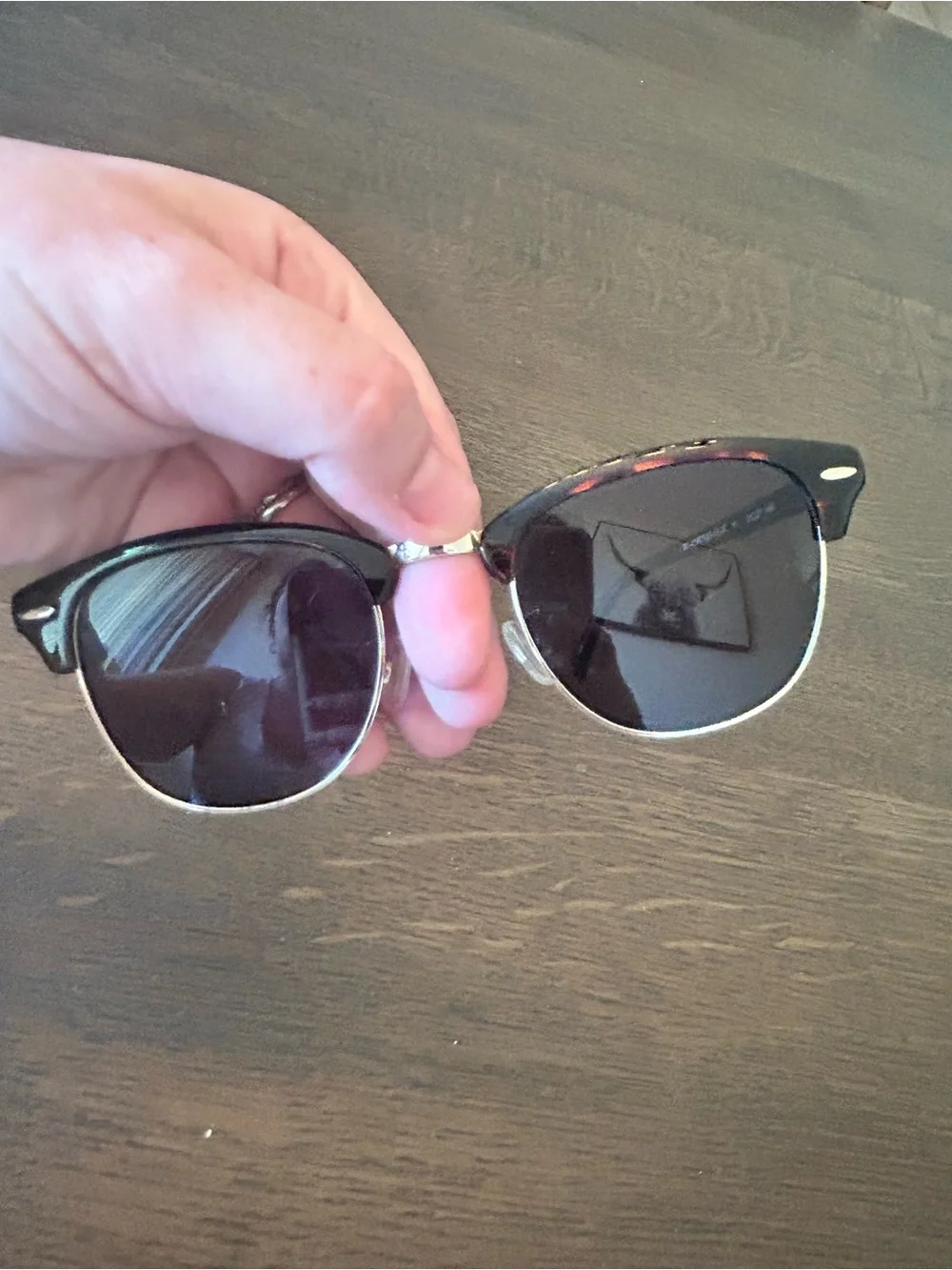 Uniqlo tortoise shell